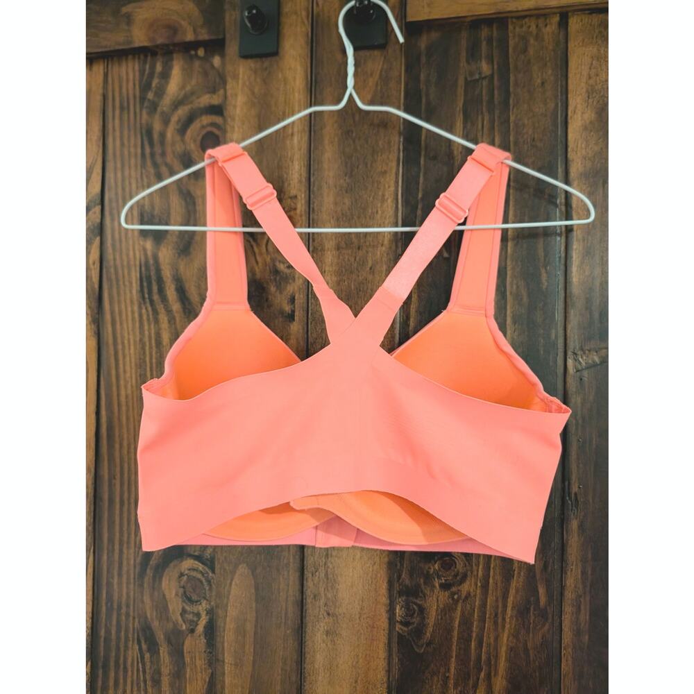 Victoria Secret Sports Bra sz 34 DDD Incredible Knockout Ultra Max Support EUC - Picture 3 of 4